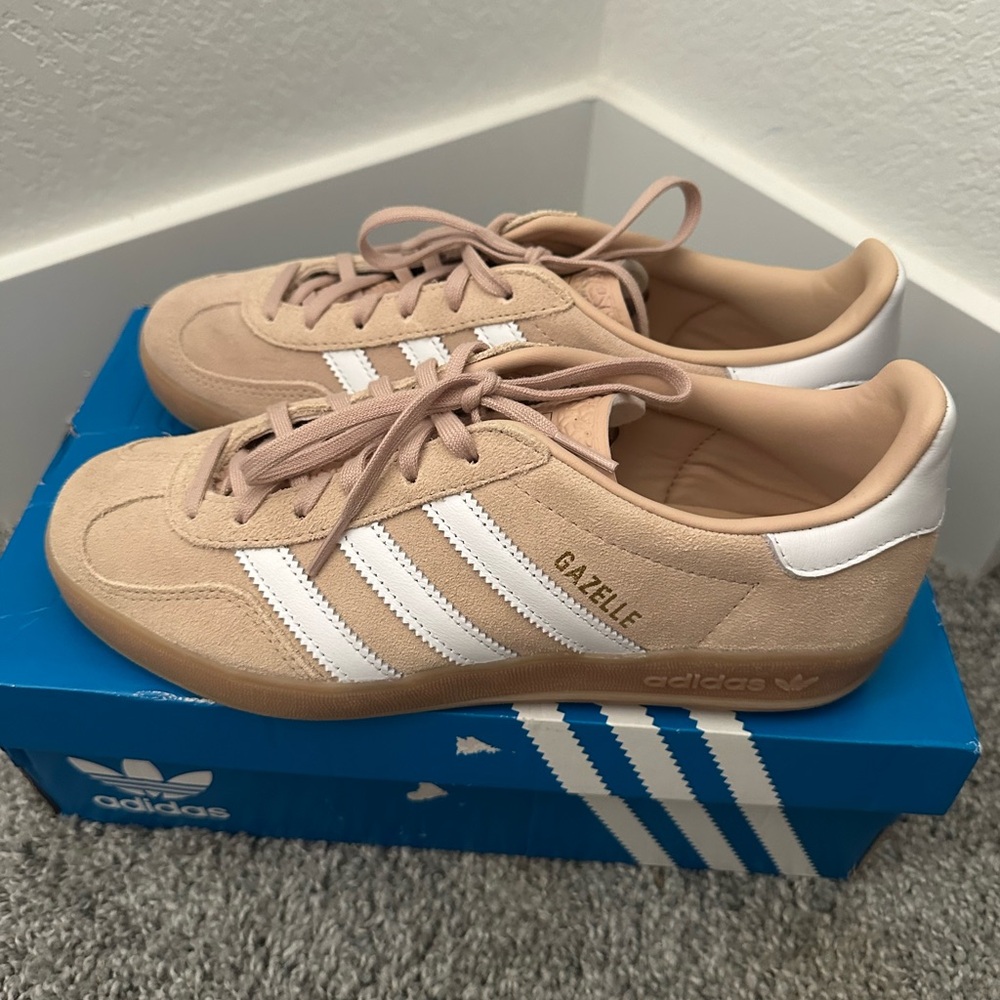 Adidas Gazelle Beige and White Shoes